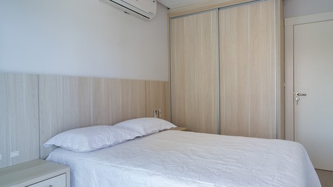 Apartamento com 3 Quartos na Avenida Principal de Mariscal