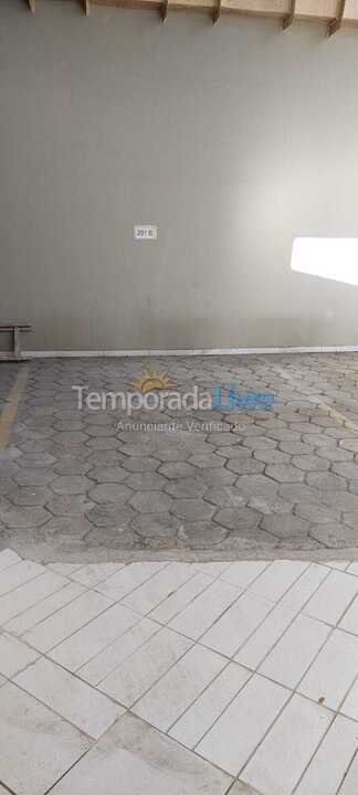 Apartamento para aluguel de temporada em Bombinhas (Praia de Bombas)