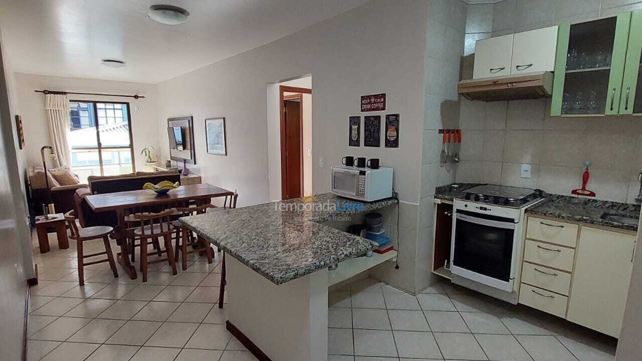 Apartamento para aluguel de temporada em Bombinhas (Praia de Bombas)