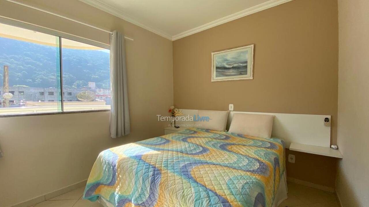 Apartment for vacation rental in Bombinhas (Praia de Bombas)