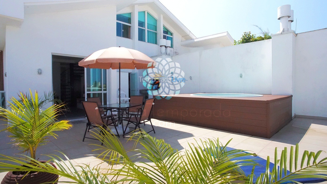 Apartamento para aluguel de temporada em Florianopolis (Praia dos Ingleses)