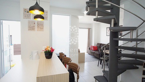 Cobertura com 3 suítes e piscina privativa