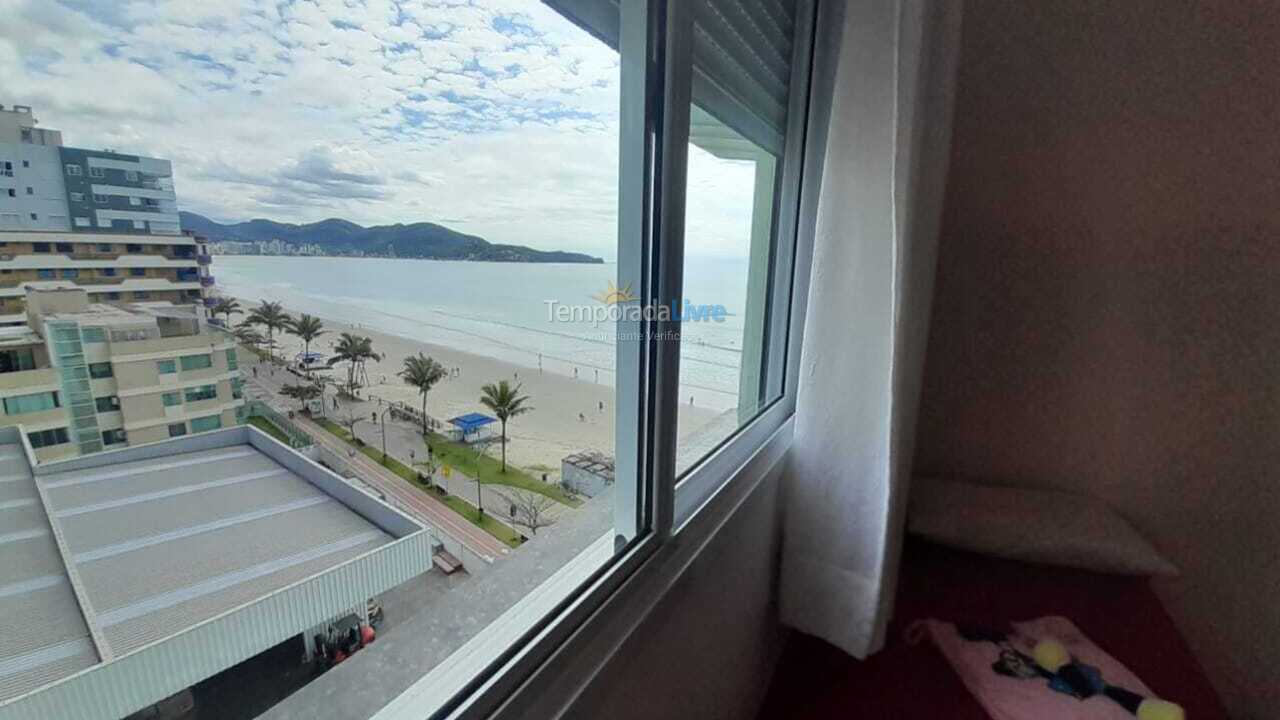 Apartamento para aluguel de temporada em Itapema (Meia Praia)