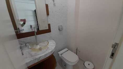 LINDO APARTAMENTO FRENTE AO MAR