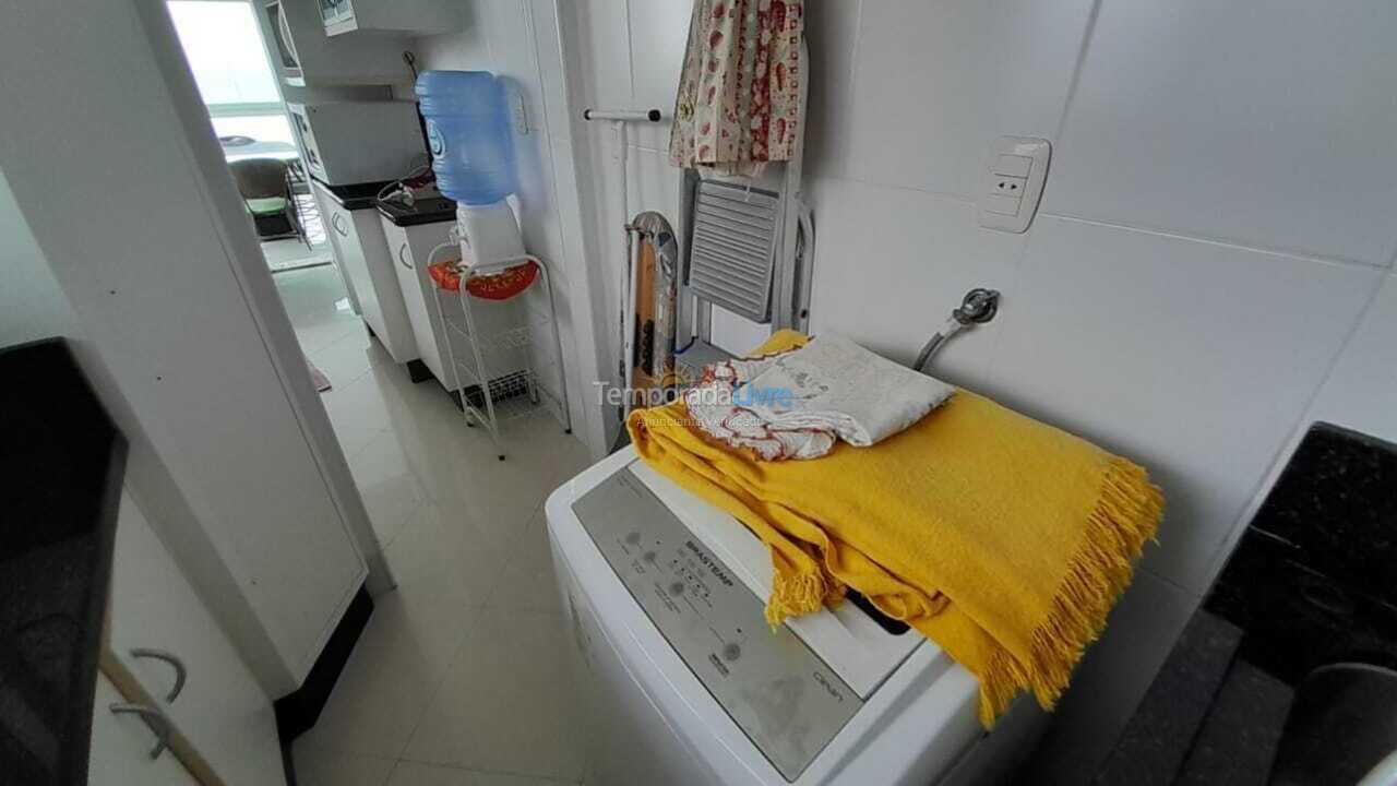 Apartamento para aluguel de temporada em Itapema (Meia Praia)