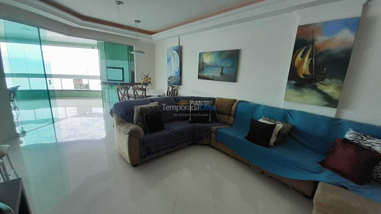 Apartamento para aluguel de temporada em Itapema (Meia Praia)