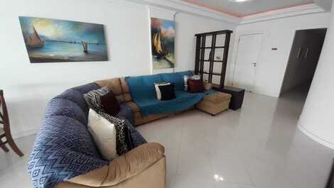 LINDO APARTAMENTO FRENTE AO MAR