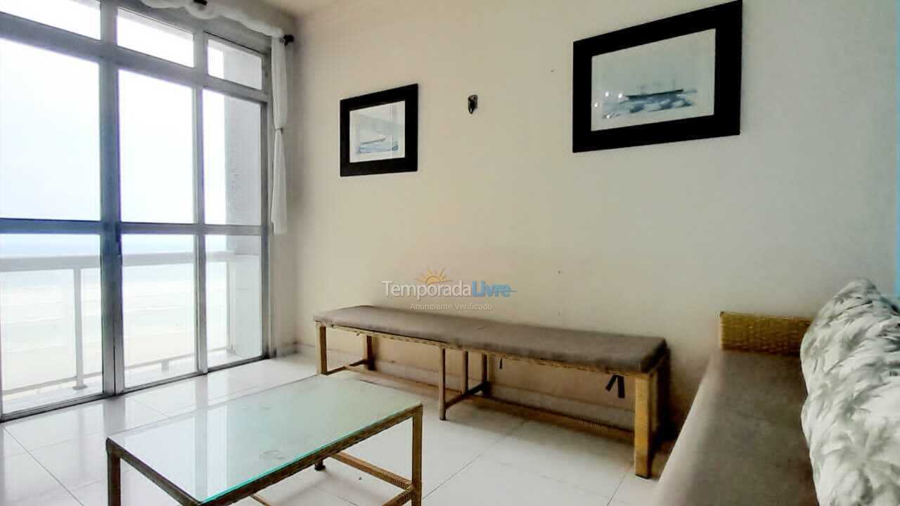 Casa para aluguel de temporada em Guarujá (Pitangueiras)