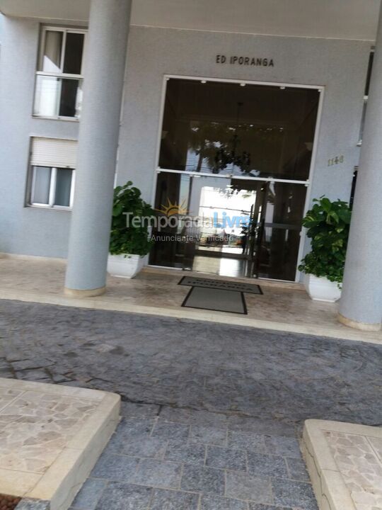 Casa para aluguel de temporada em Guarujá (Pitangueiras)