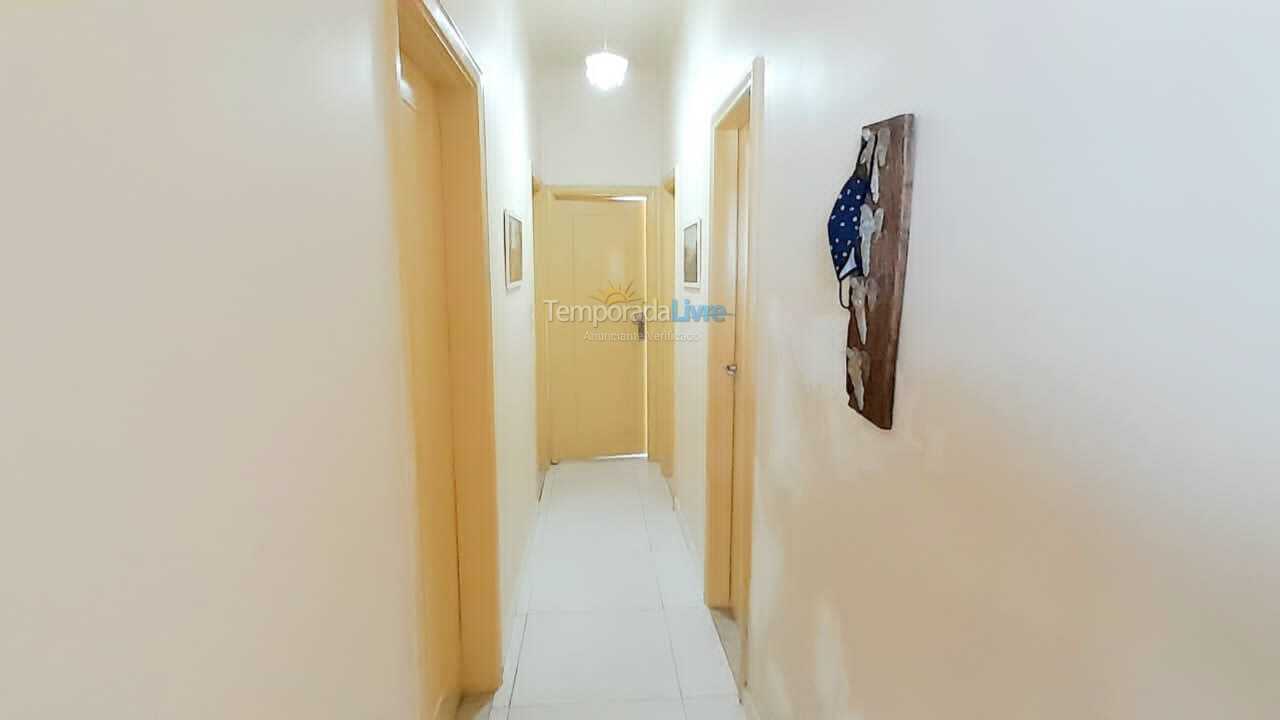 Casa para aluguel de temporada em Guarujá (Pitangueiras)