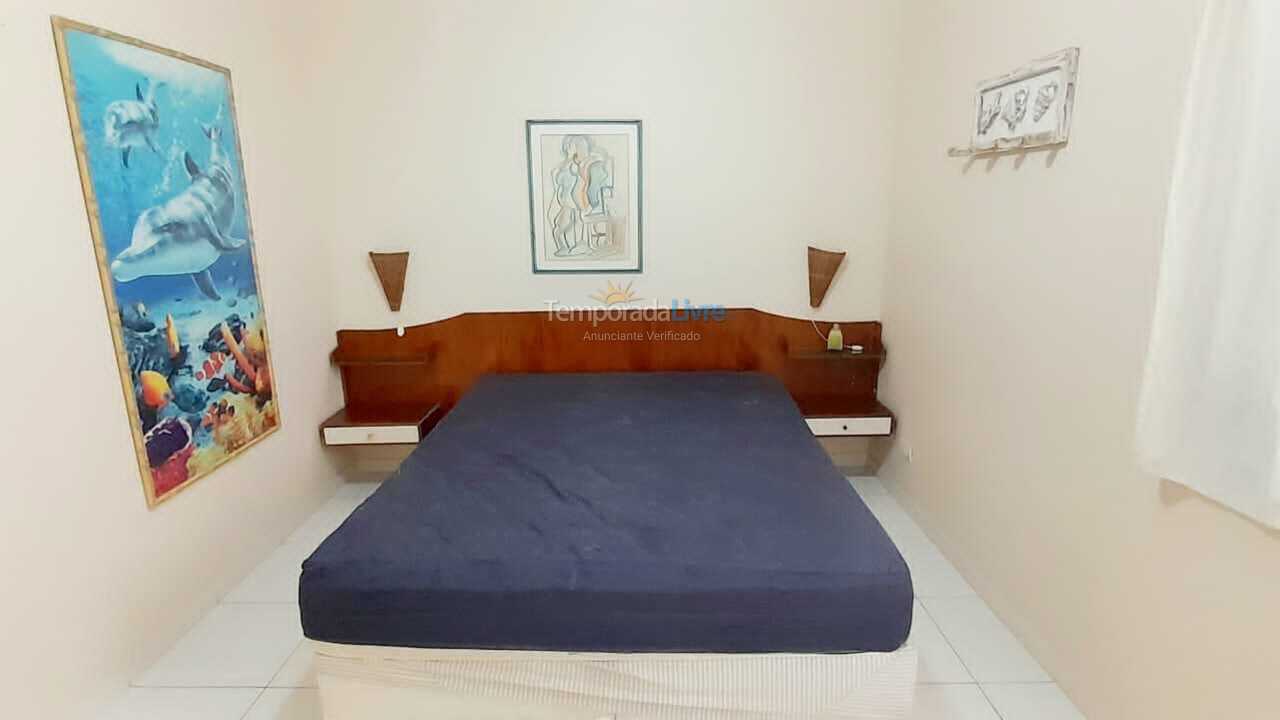 Casa para aluguel de temporada em Guarujá (Pitangueiras)