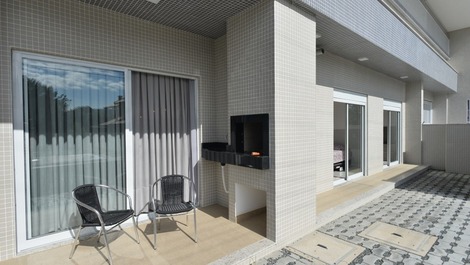 Apartamento Jardín con Jacuzzi Privado a 250m de la Playa