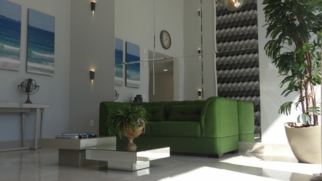 Apartamento Jardín con Jacuzzi Privado a 250m de la Playa