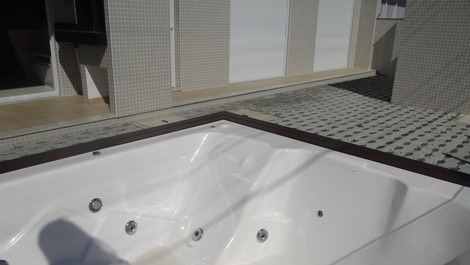 Apartamento Jardín con Jacuzzi Privado a 250m de la Playa