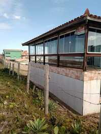 CASA PÉ NA AREIA - PRAIA DE FIGUEIRA - ARRAIAL DO CABO