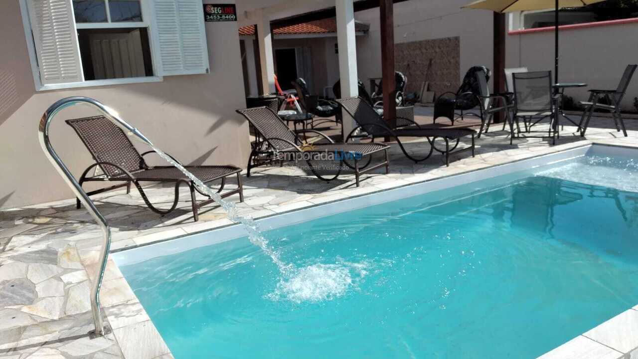 Casa para aluguel de temporada em Guaratuba (Nereidas)