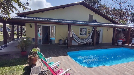 Casa para alugar em Imbituba - Praia do Rosa