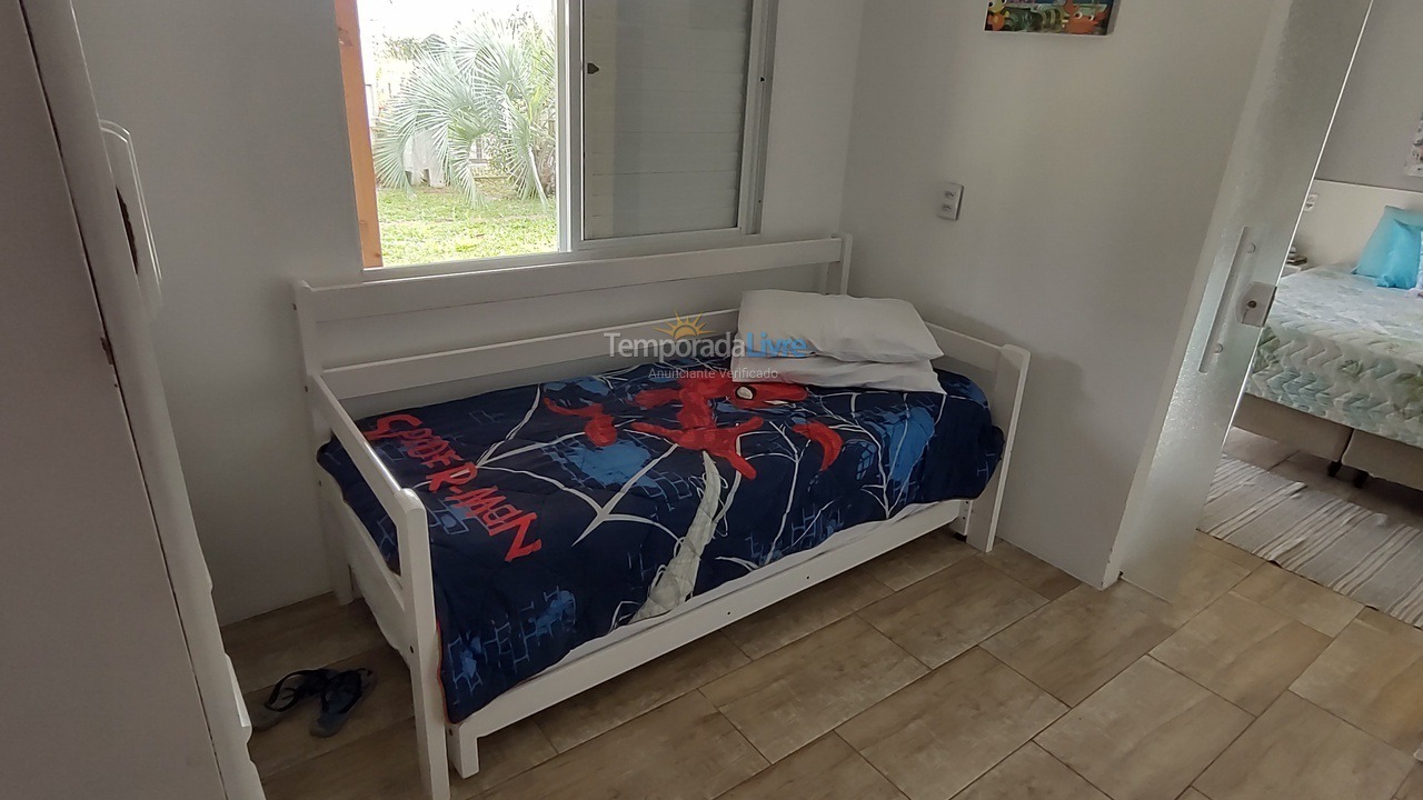 Casa para aluguel de temporada em Imbituba (Praia do Rosa)