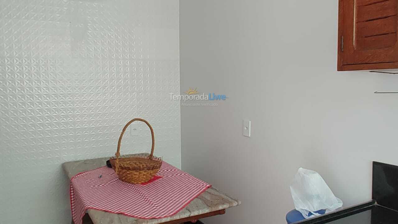 Apartamento para aluguel de temporada em Marataizes (Praia Central Frente Para O Mar)