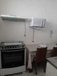 Apto em pitangueiras pé na areia.