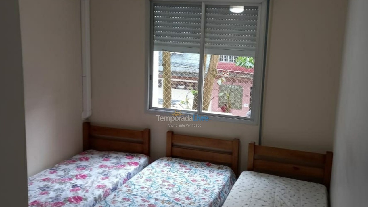 Casa para aluguel de temporada em Guarujá (Pitangueiras)