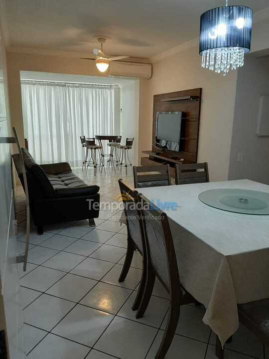 Casa para aluguel de temporada em Guarujá (Pitangueiras)