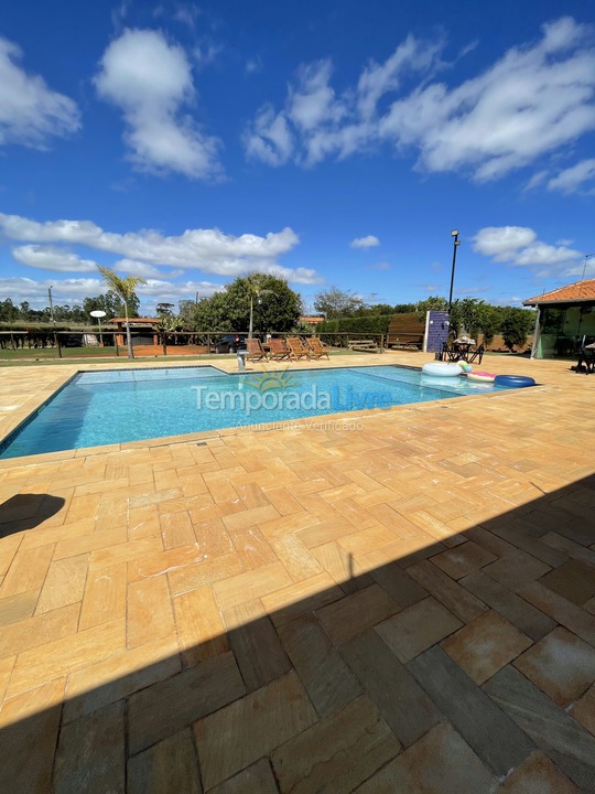 Chácara / sítio para aluguel de temporada em Tatuí (Jurumirim)