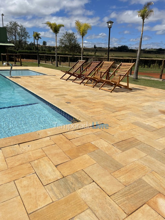 Chácara / sítio para aluguel de temporada em Tatuí (Jurumirim)