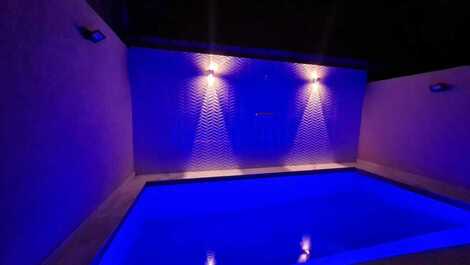 Casa Linda cerca de la playa piscina climatizada 30° barbacoa y WI-FI