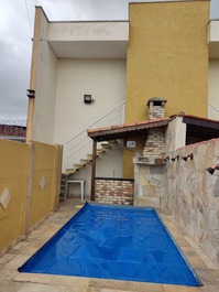 Bonita casa con piscina climatizada a 30°C en Itanhaém