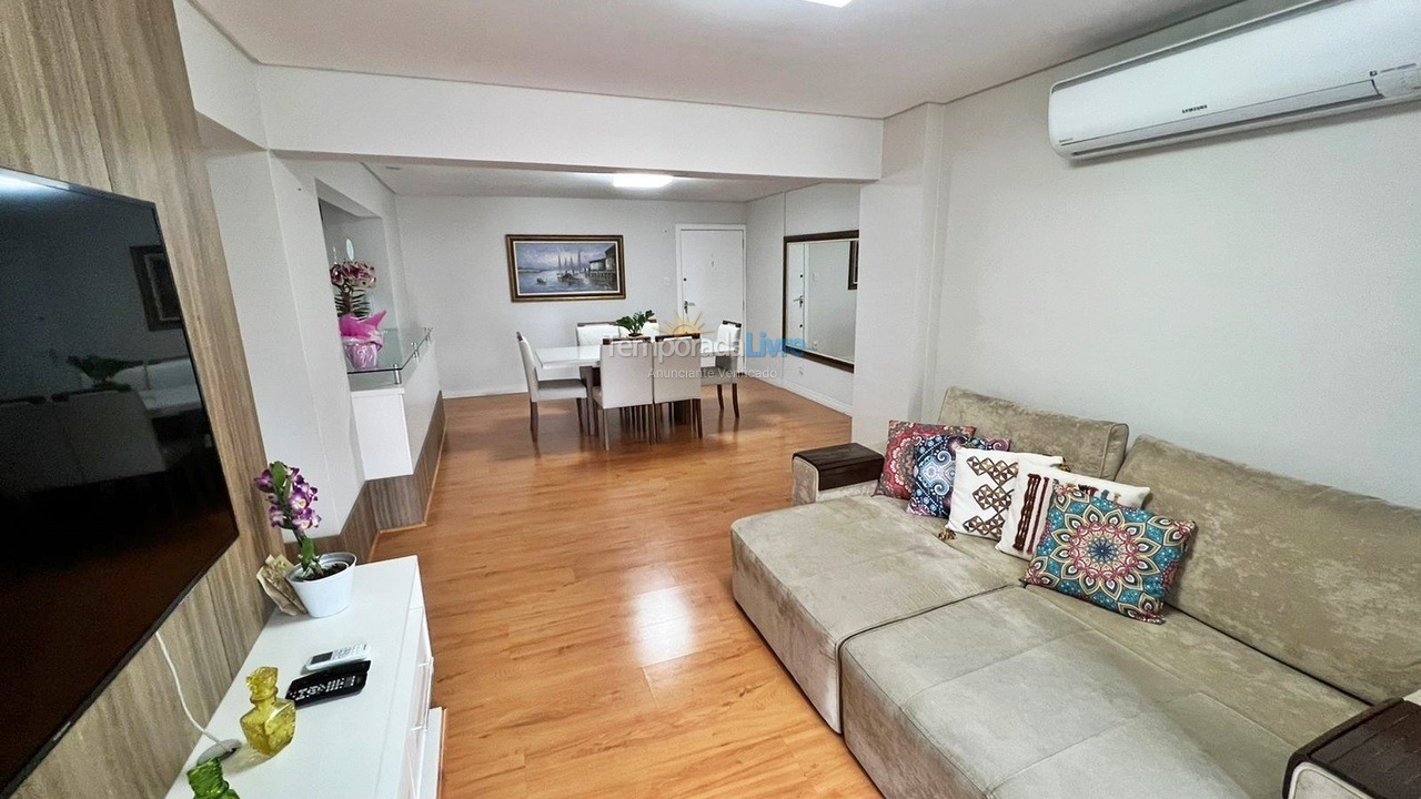 Apartamento para aluguel de temporada em Balneário Camboriú (Praia Central)