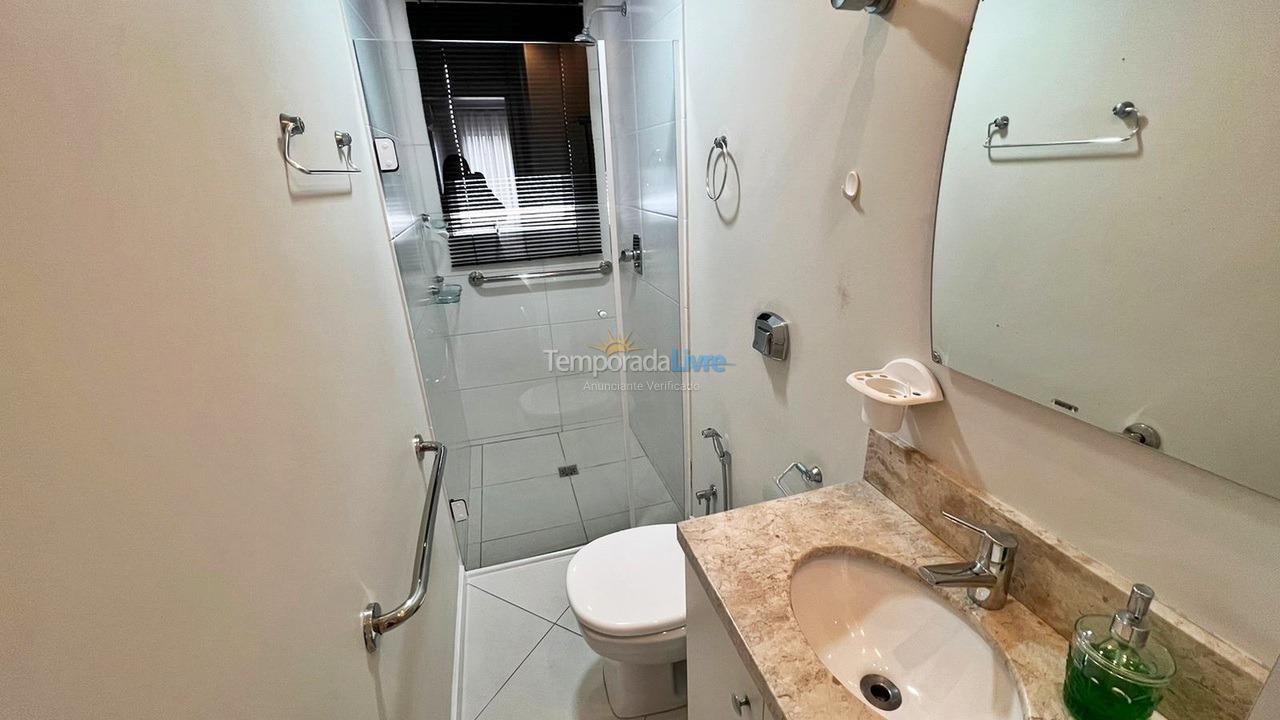 Apartamento para aluguel de temporada em Balneário Camboriú (Praia Central)