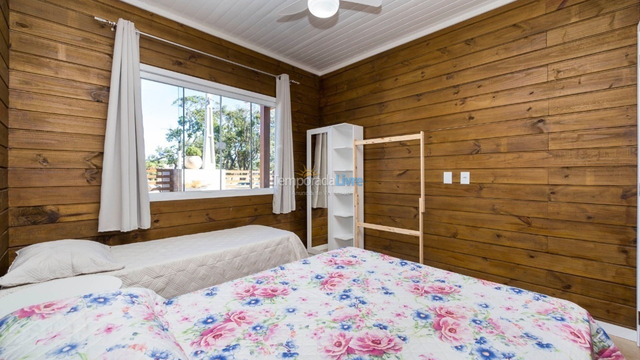 House for vacation rental in Bombinhas (Canto Grande)