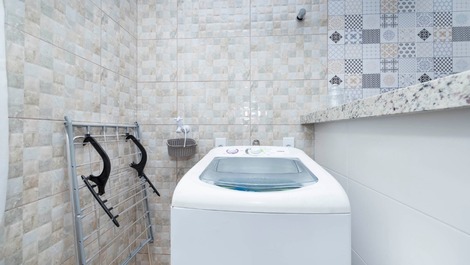 House with Pool with 3 bedrooms