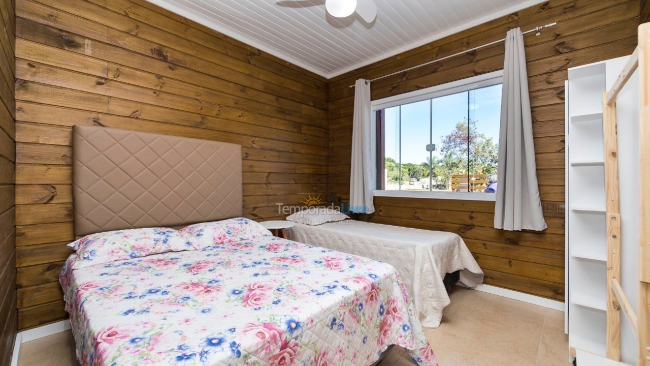 House for vacation rental in Bombinhas (Canto Grande)