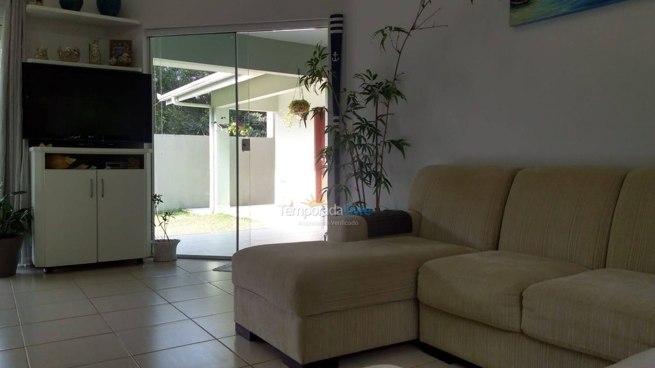 Casa para alquiler de vacaciones em Bombinhas (Canto Grande)