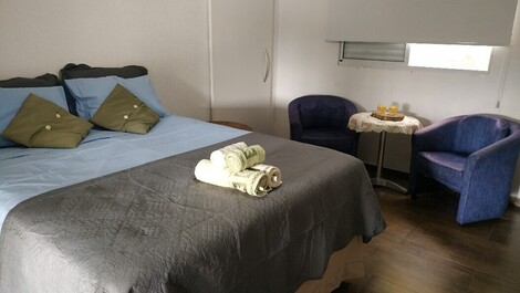 Casa de campo, en condominio cerrado, con toda la privacidad!