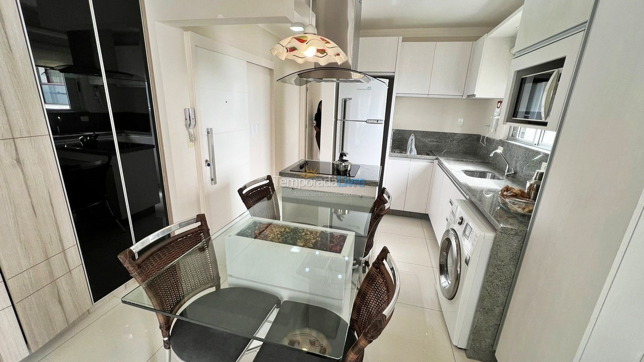 Apartment for vacation rental in Balneário Camboriú (Praia Central)