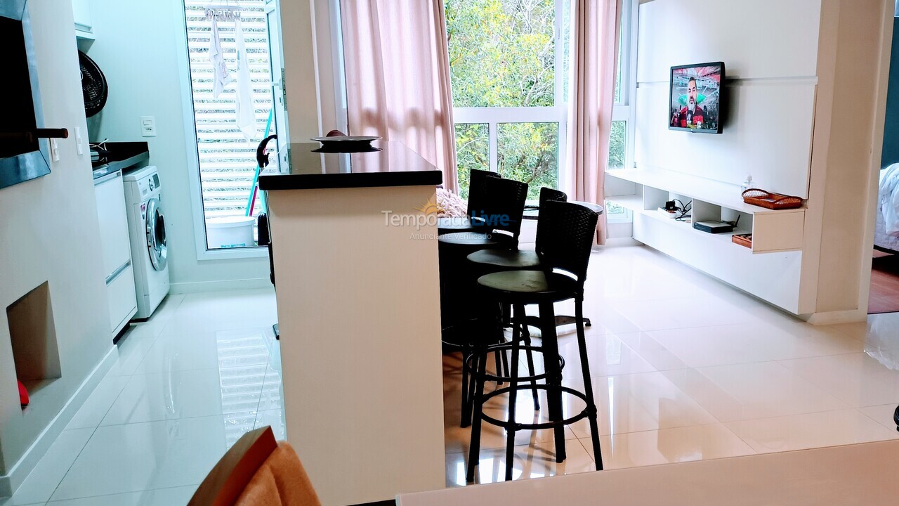 Apartamento para aluguel de temporada em Balneário Camboriú (Nações)