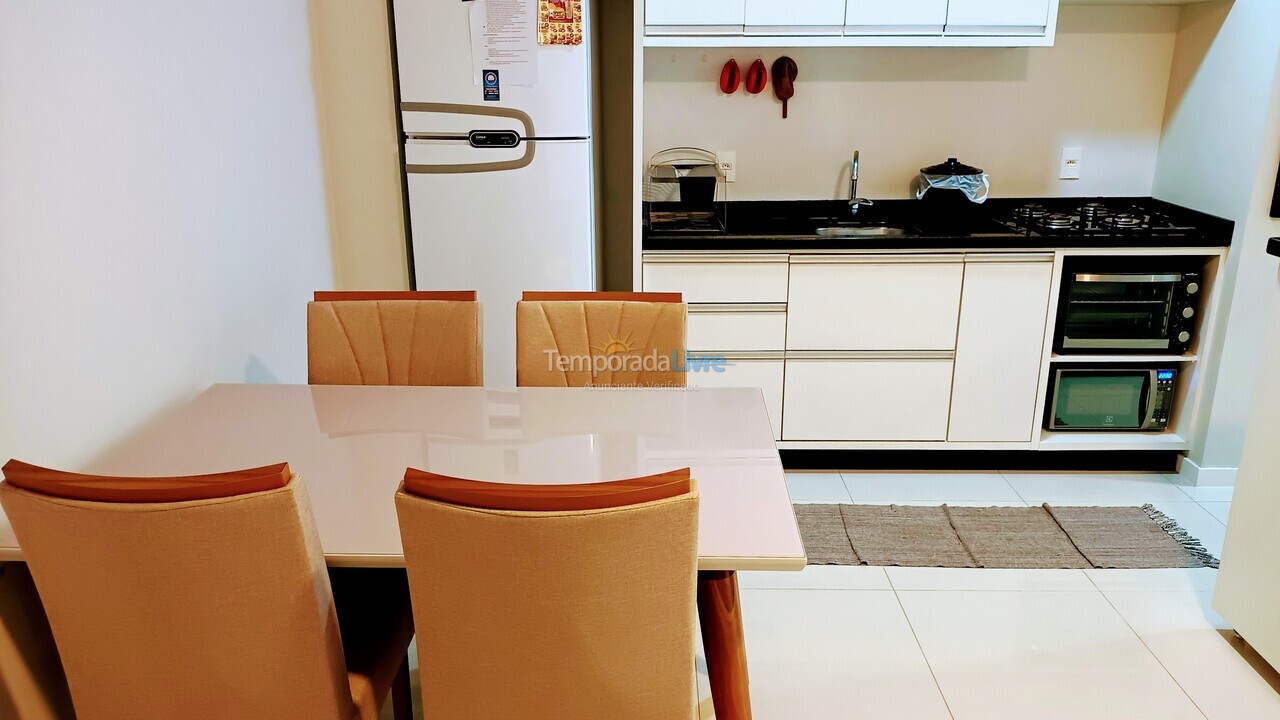 Apartamento para aluguel de temporada em Balneário Camboriú (Nações)