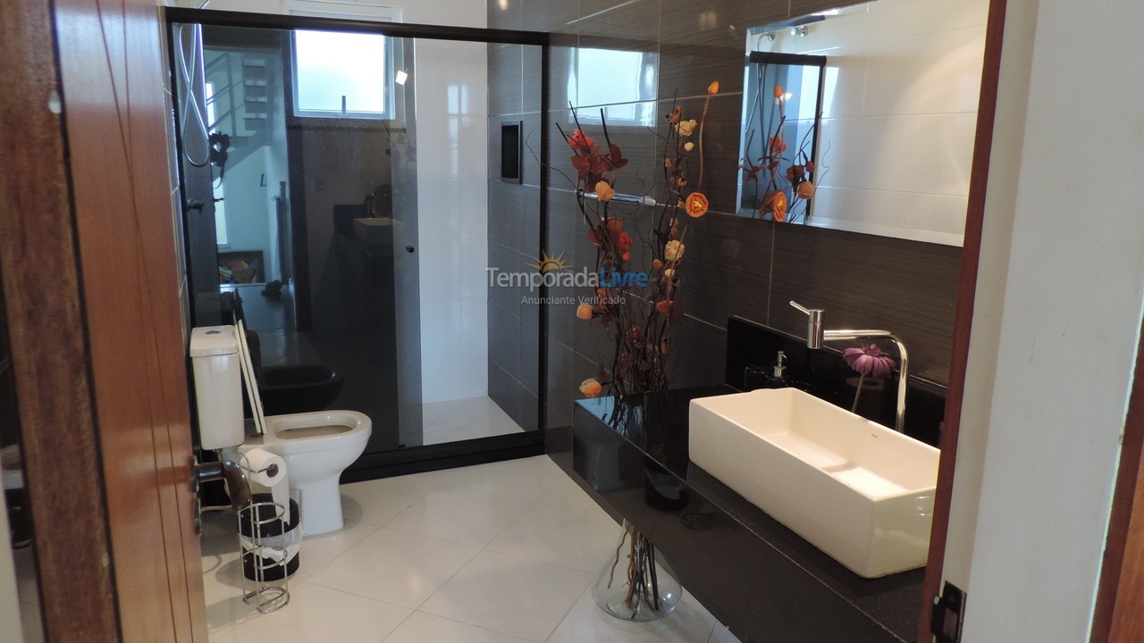 House for vacation rental in Niterói (Praia de Piratininga)