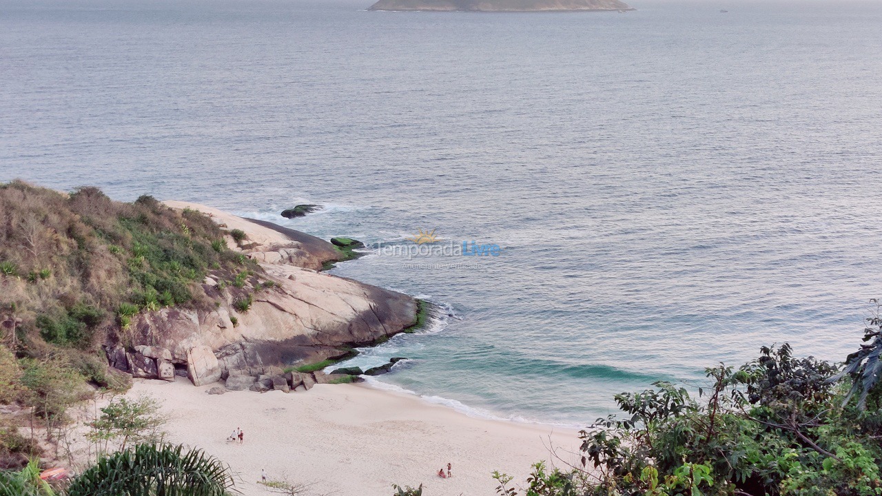 House for vacation rental in Niterói (Praia de Piratininga)
