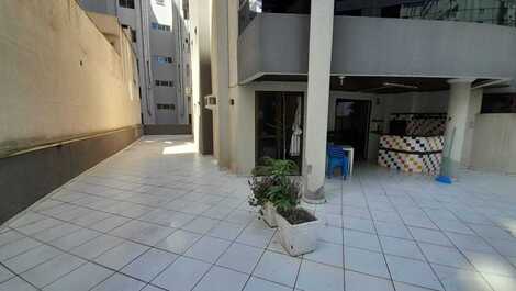 3 BEDROOM APARTMENT WITH LARGE BALCONY