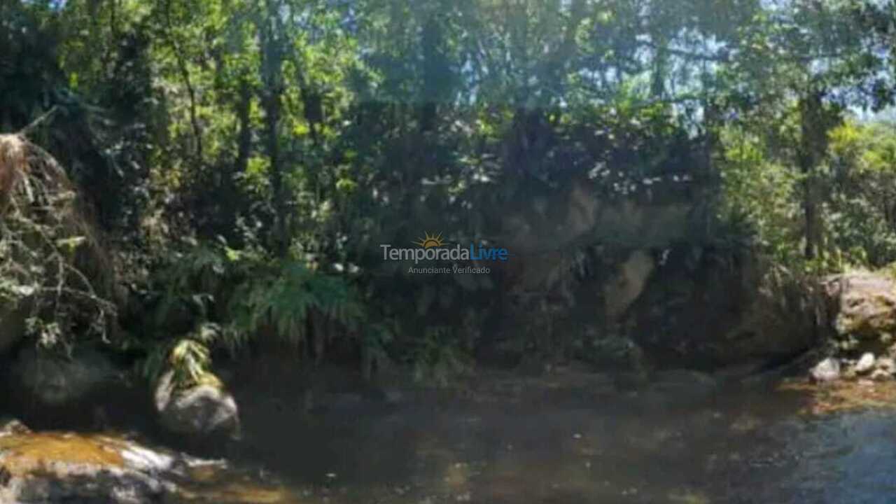 Casa para alquiler de vacaciones em Itatiaia (Vale das Cruzes)