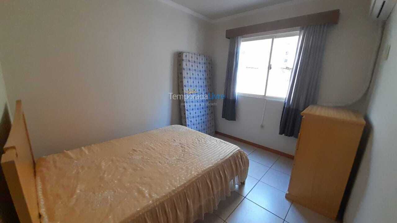 Apartment for vacation rental in Itapema (Meia Praia)