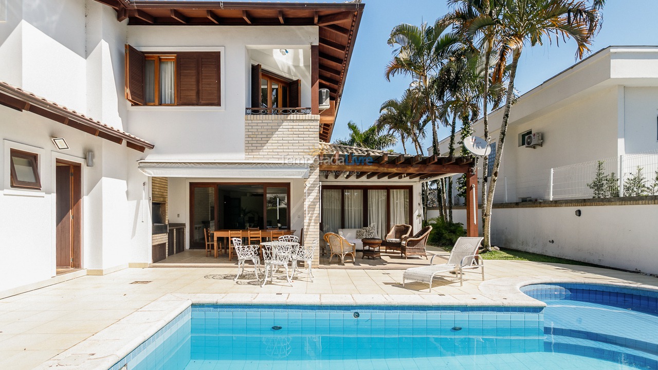 House for vacation rental in Florianopolis (Jurerê Internacional)