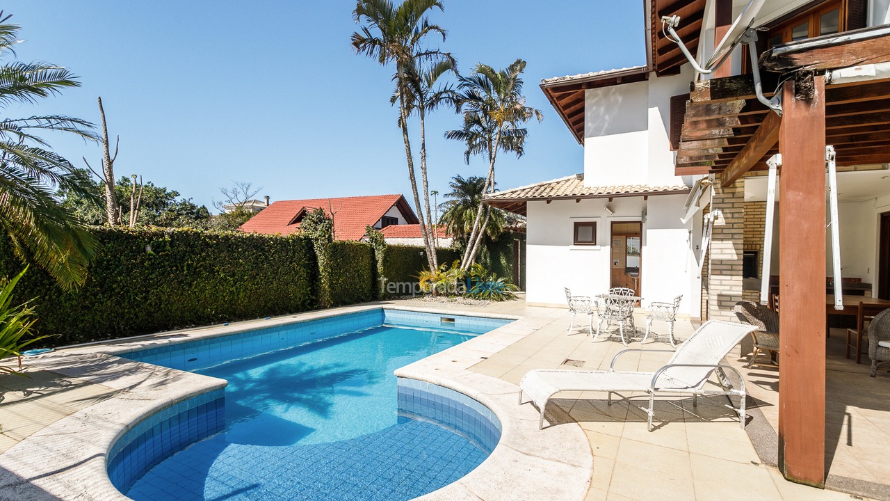 House for vacation rental in Florianopolis (Jurerê Internacional)