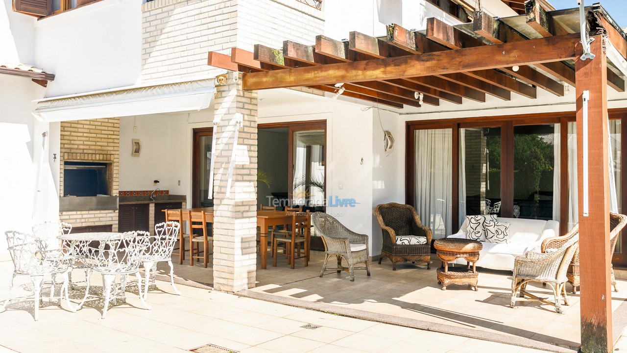 House for vacation rental in Florianopolis (Jurerê Internacional)