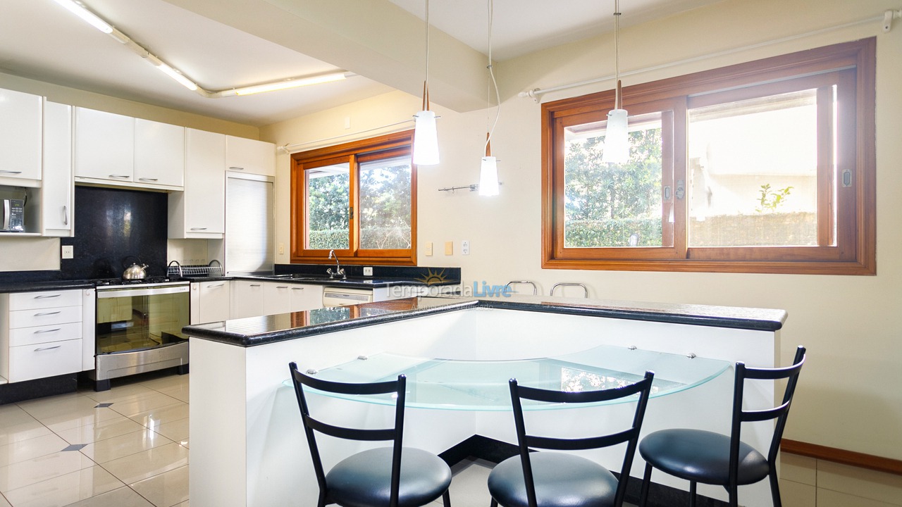 House for vacation rental in Florianopolis (Jurerê Internacional)