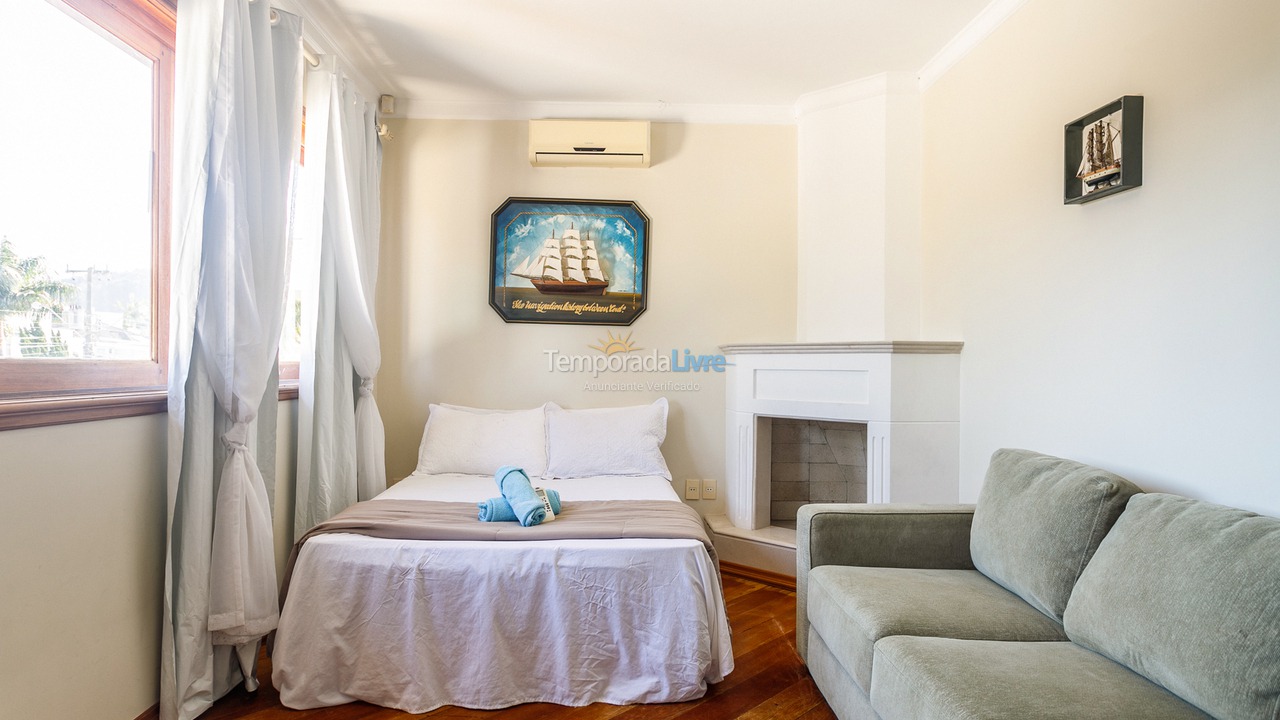 House for vacation rental in Florianopolis (Jurerê Internacional)